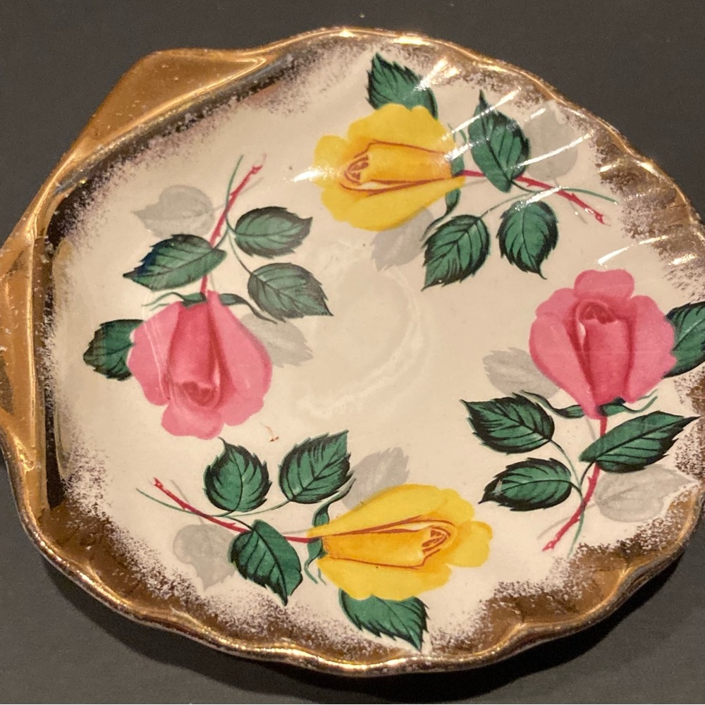Vintage Lancaster & Sandland Ltd. Staffordshire England Roses trinket dish